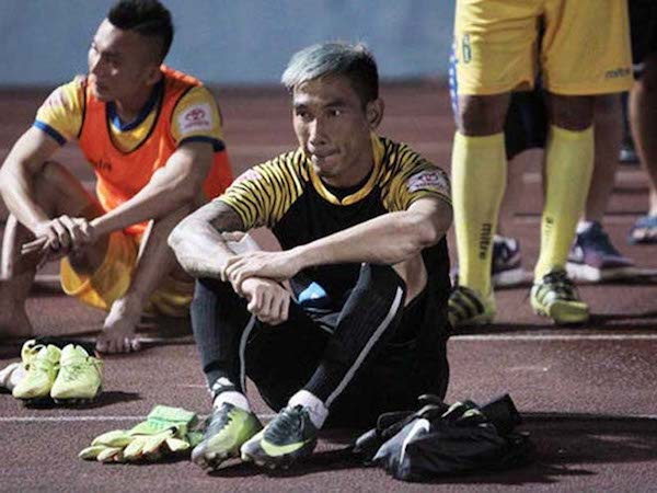 Tiêu cực ở V-League: Một mất mười ngờ!