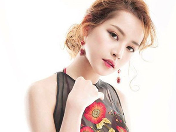 'Hot girl' Chi Pu: ngoài xinh ra còn có những gì?