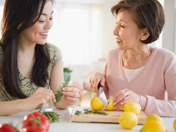 Kế hoạch biến con dâu thành con gái của bà mẹ chồng 'đáo để'