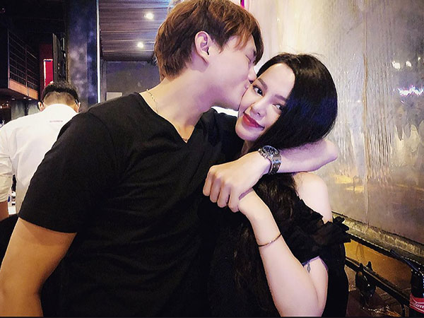 Nam chính 'Sống chung với mẹ chồng' gương vỡ lại lành với bạn gái hotgirl