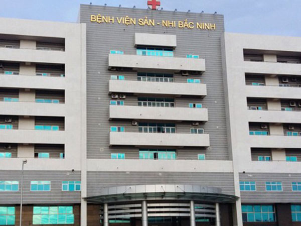 Vụ 4 trẻ sinh non tử vong: Tạm dừng tiếp nhận bệnh nhi sơ sinh