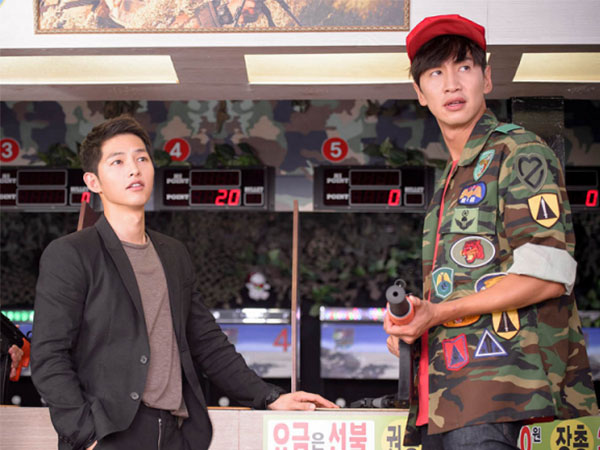 Song Joong Ki giao vai trò MC tiệc cưới cho bạn chí cốt Lee Kwang Soo?