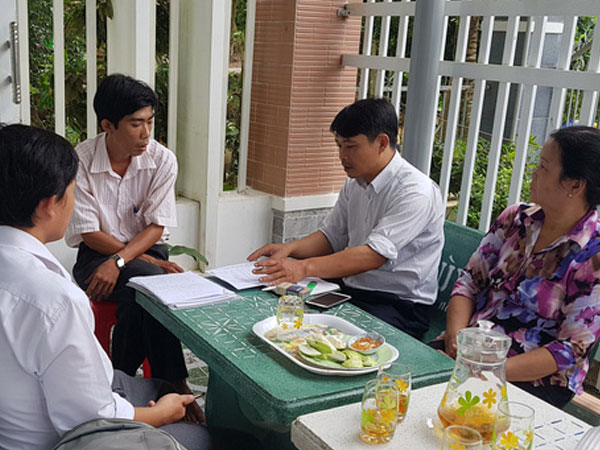 Vỡ 'hụi ma', vợ phó bí thư xã tự tử