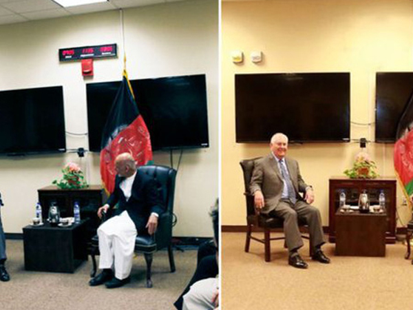 Bí ẩn chiếc đồng hồ trong chuyến thăm của Ngoại trưởng Mỹ tới Afghanistan