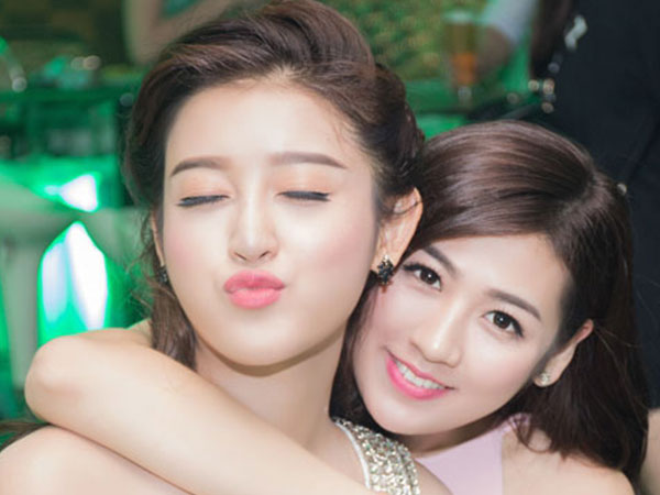 Đăng status lạ, cư dân mạng đặt nghi vấn Tú Anh đang "hả hê" trước thất bại của Huyền My