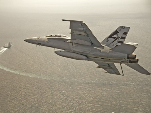 Mỹ cấp tiêm kích hạm F/A-18 cho Ấn Độ
