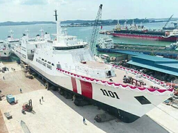 Indonesia đóng tàu tuần tra xa bờ mạnh ngang Việt Nam