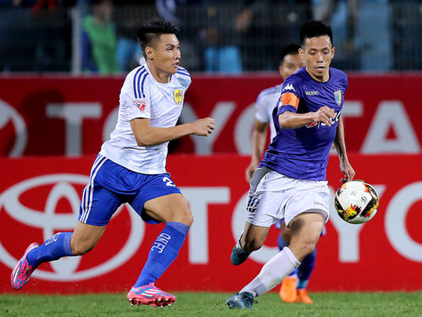 Mất ngôi vô địch V-League, Văn Quyết có khả năng mất Quả bóng vàng