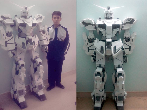 10X Hà thành dùng 500 tờ giấy A4 xếp thành robot khổng lồ