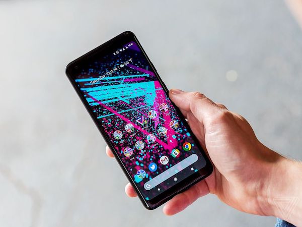 Google hứa sửa lỗi Pixel 2 XL và đền bù cho người dùng