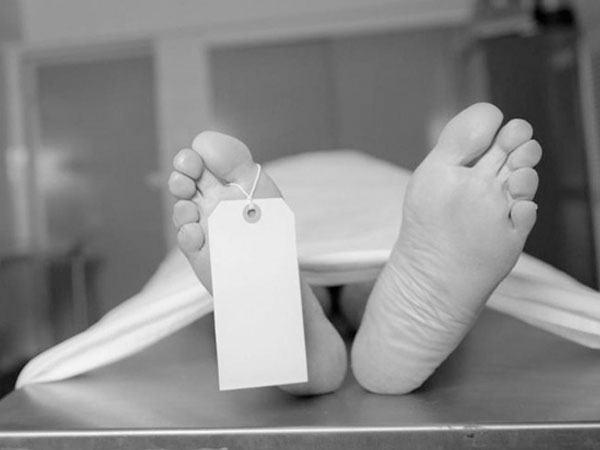 'Người chết' bất ngờ thở lại giữa đám tang mình