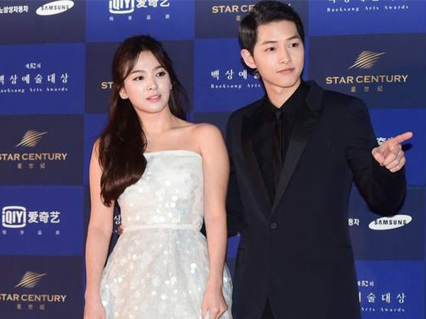 Song Joong Ki - Song Hye Kyo cân nhắc việc tung ảnh cưới, lo ngại hôn lễ sẽ trở nên hỗn loạn
