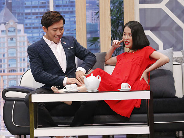 Trấn Thành thân thiết với tình cũ Mai Hồ ở game show