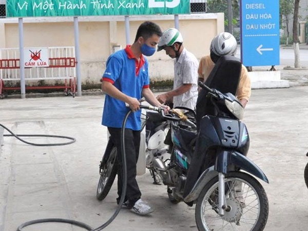 Đổi cách tính thuế xăng dầu: Ai thiệt, ai lợi?
