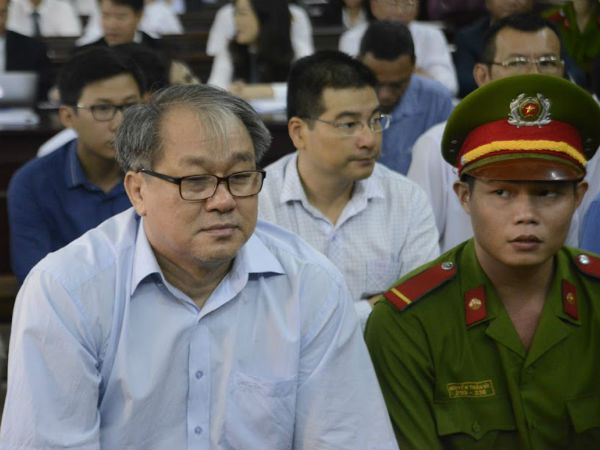 Vì sao ông Trần Bắc Hà né được án cùng Phạm Công Danh