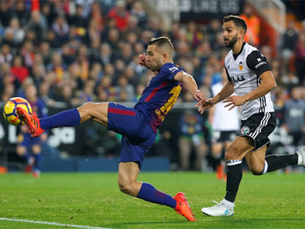 Video: Barca chia điểm với Valencia vòng 13 La Liga