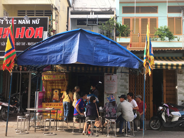 Xót xa đám tang bé trai bị bảo vệ dân phố sát hại