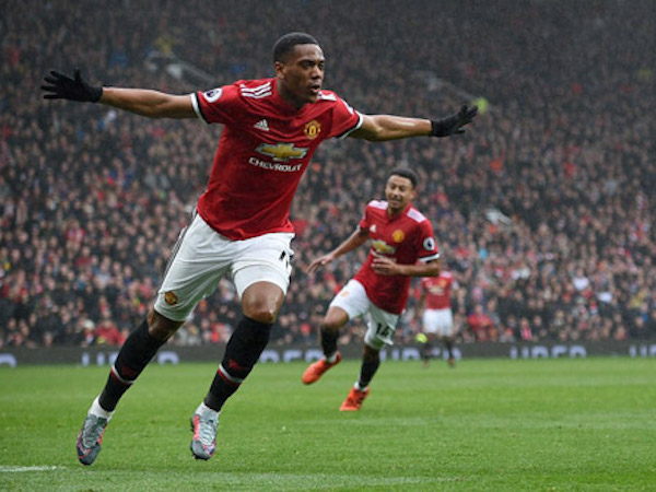 'Kép phụ' Martial lập công, M.U đả bại Tottenham