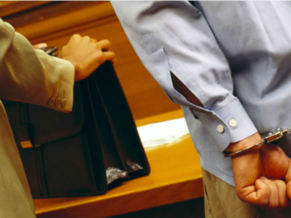 Kết buồn của người chồng chấp nhận vợ có con với anh làm công