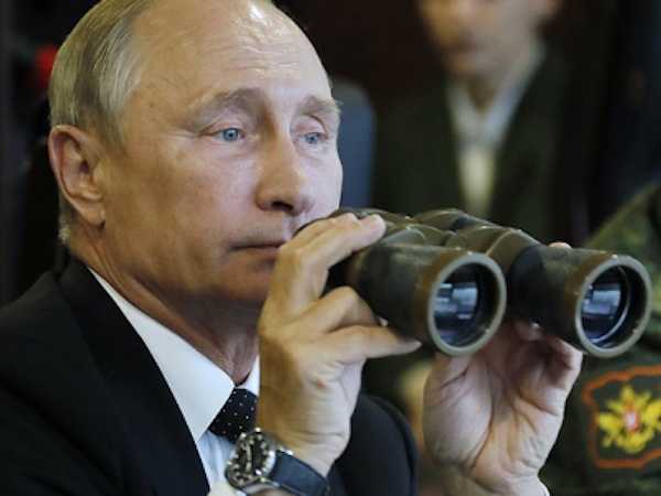 Tổng thống Putin chỉ huy phóng 4 tên lửa đạn đạo liên lục địa một lúc