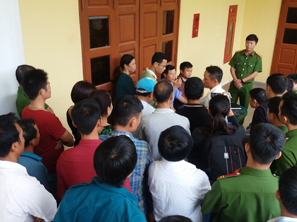 Bé trai 4 tuổi tử vong sau bữa trưa tại trường