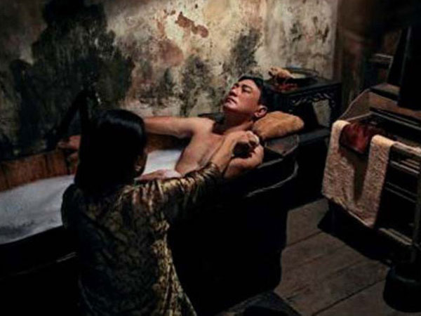 Chuyện hậu trường của nữ diễn viên đóng cảnh nóng