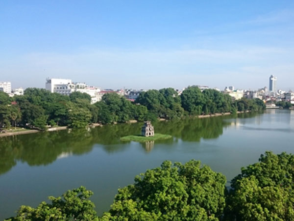 Hà Nội nạo vét hơn 57.000 m3 bùn đất để khắc phục ô nhiễm Hồ Gươm
