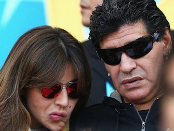 Maradona đề nghị bỏ tù con gái
