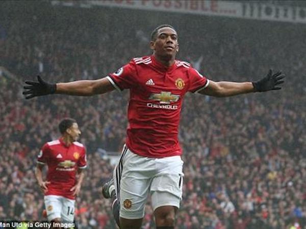 Martial: 'Những người chỉ trích quên rằng tôi mới 21 tuổi'
