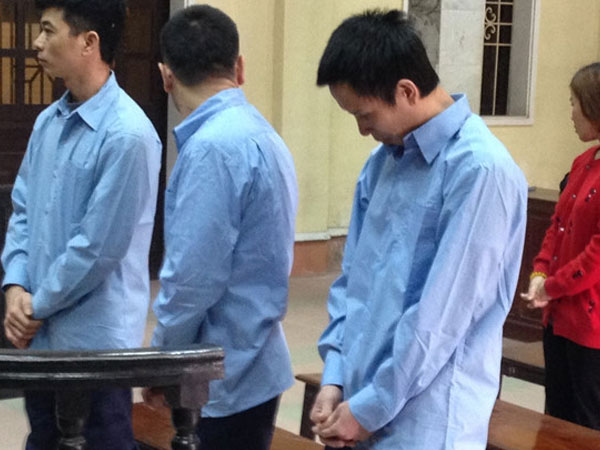 'Ông trùm' buôn sừng tê giác bất ngờ thay đổi lời khai