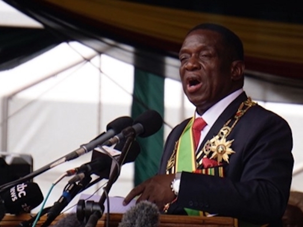 Tân tổng thống Zimbabwe giải tán nội các tiền nhiệm