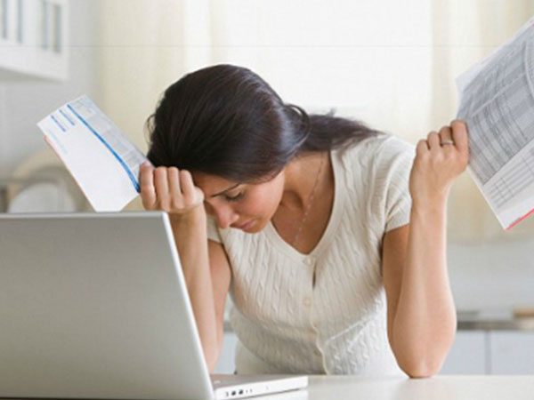 Vay tiền người thân để khỏi gánh lãi mua nhà, tôi lao đao khi trả