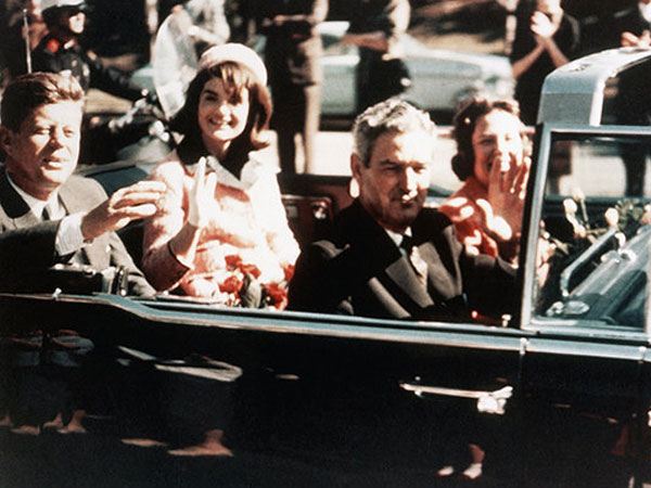 10 tiết lộ sốc trong tài liệu mật về vụ ám sát Tổng thống Kennedy