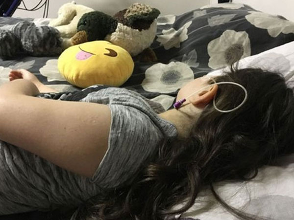 Bệnh bí ẩn ám ảnh trẻ tị nạn