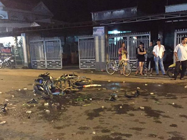 Đồng Nai: 2 xe máy tông nhau, 4 người thương vong