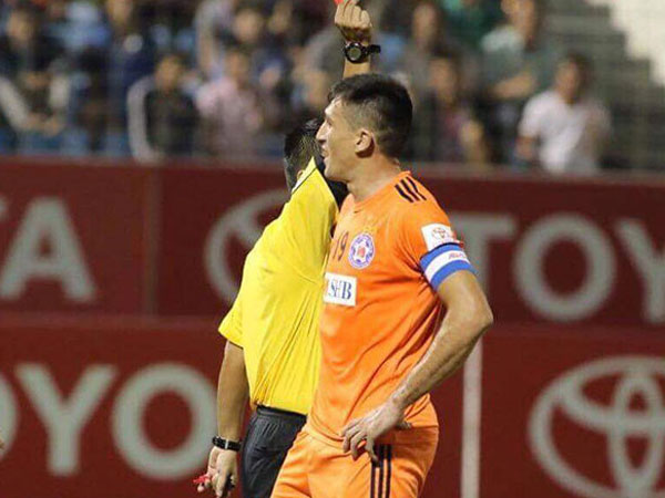 Video: Highlights CLB Quảng Nam giành lại ngôi đầu của đội Thanh Hóa