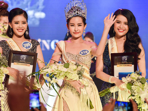 Vừa đăng quang, Tân Hoa hậu Đại dương thừa nhận đã phẫu thuật thẩm mỹ
