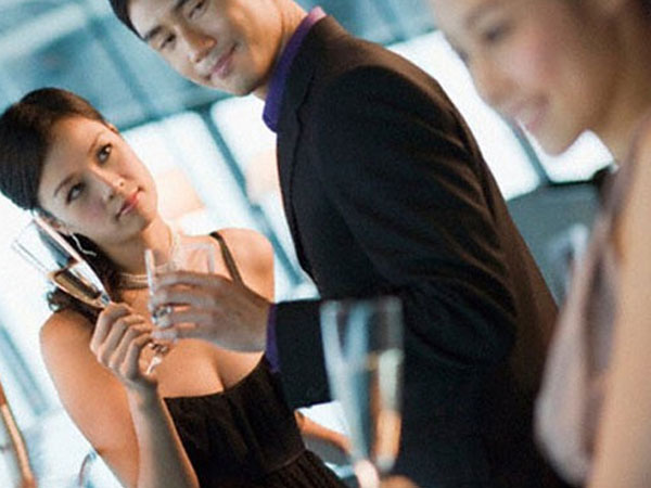 Đàn ông ngoại tình về nhà vẫn tốt với vợ con chỉ là câu nói biện minh
