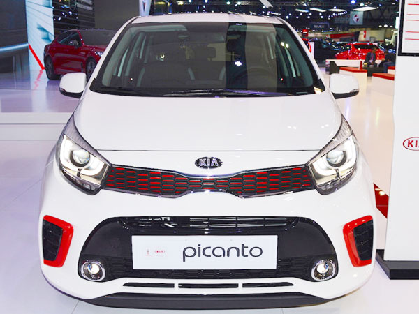 Kia Morning mới tinh giá 240 triệu: Xe nhỏ giá rẻ vô địch