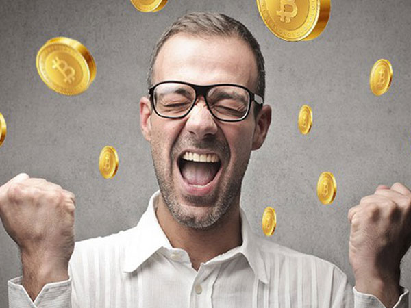 NÓNG: Bitcoin đã chính thức chạm mốc 10.000 USD/đồng