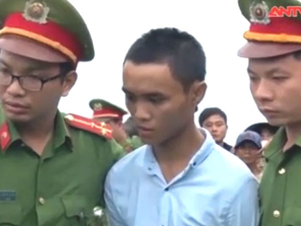 Video: 20 giờ truy bắt kẻ giết người trốn trên núi