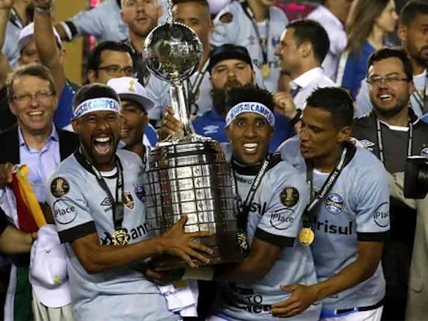 Gremio vô địch Nam Mỹ, làm đối trọng với Real ở FIFA Club World Cup