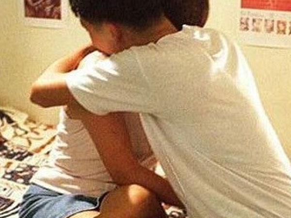 Bé gái 15 tuổi ngất xỉu sau 3 ngày "mặn nồng" bên bạn trai