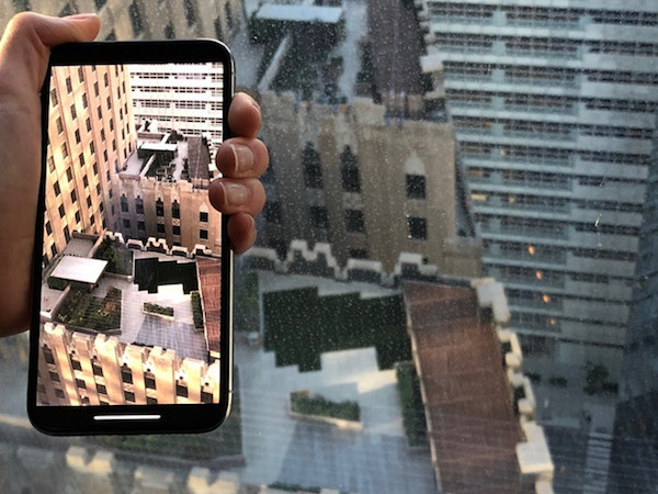Cảm nhận đầu tiên về iPhone X: Siêu tối giản