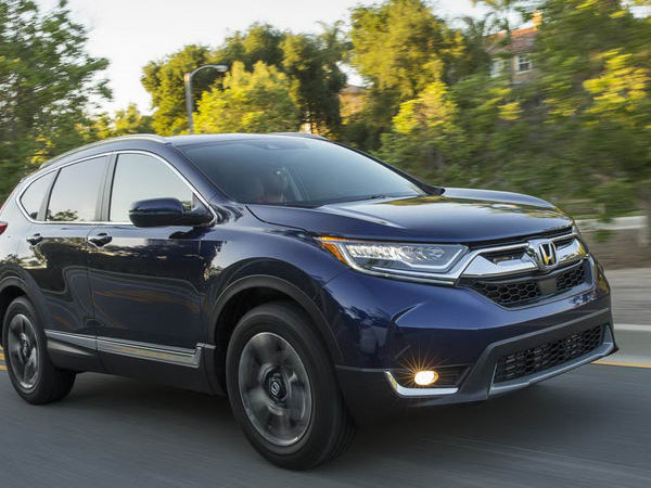 Honda CR-V 2018 có giá từ 570 triệu đồng