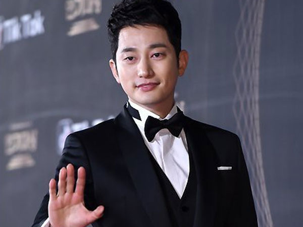 4 năm sau scandal cưỡng dâm, Park Shi Hoo nhận giải Nam diễn viên xuất sắc tại KBS Drama Awards 2017