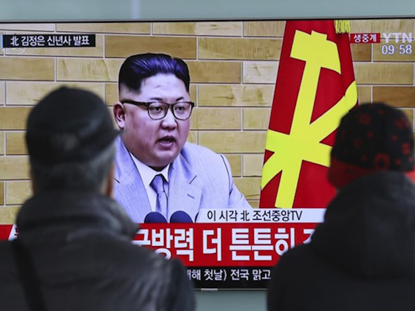 Kim Jong Un: Nút hạt nhân đã trên bàn làm việc