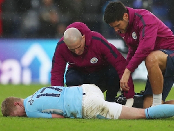 Man City tổn hại nặng nề sau trận hoà Crystal Palace