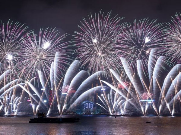 Mãn nhãn với 'đại tiệc' pháo hoa toàn cầu mừng năm mới 2018