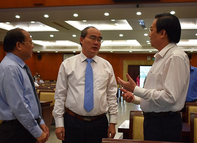 Bí thư Nhân: ‘Phải tăng lương cho chủ tịch quận’